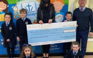 Meigh PS receive 2nd Prize of £500 from Kelly McKeown, Mulkerns SPAR / Eurospar